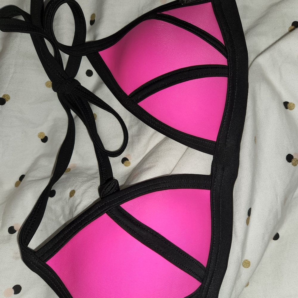Padded bikini top